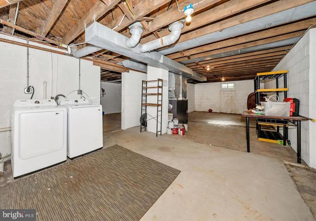 11863 WOLFSVILLE RD, Smithsburg, MD 21783