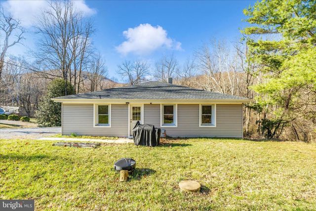 11863 WOLFSVILLE RD, Smithsburg, MD 21783