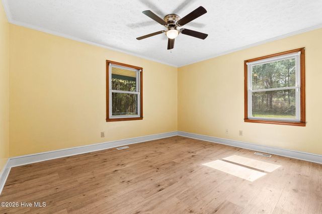 863 Fred Powell Road, Whiteville, NC 28472