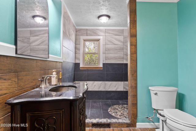 863 Fred Powell Road, Whiteville, NC 28472