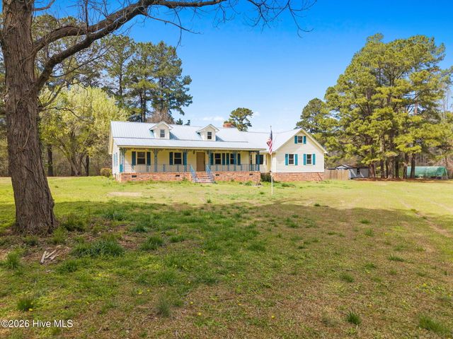 863 Fred Powell Road, Whiteville, NC 28472