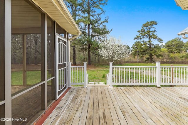 863 Fred Powell Road, Whiteville, NC 28472