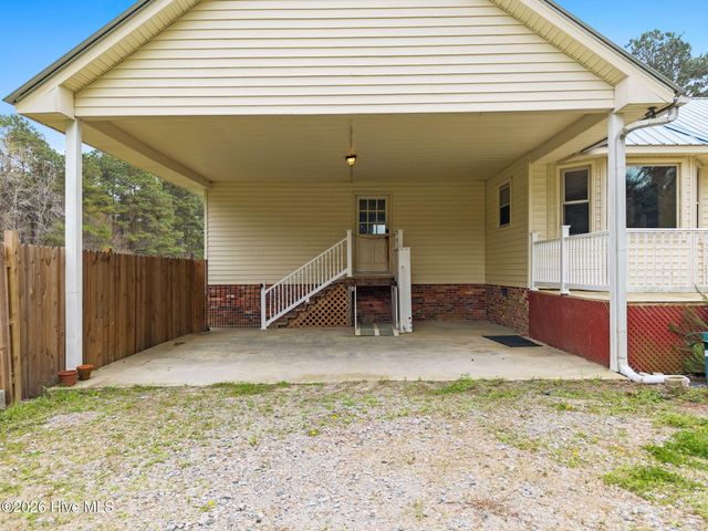 863 Fred Powell Road, Whiteville, NC 28472
