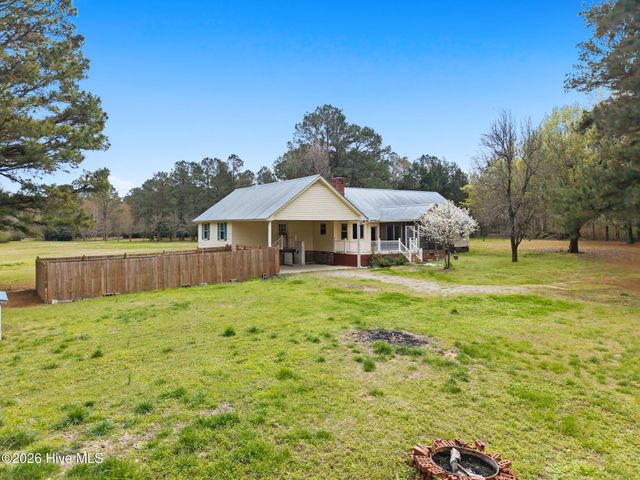 863 Fred Powell Road, Whiteville, NC 28472