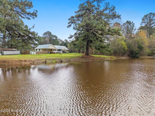863 Fred Powell Road, Whiteville, NC 28472