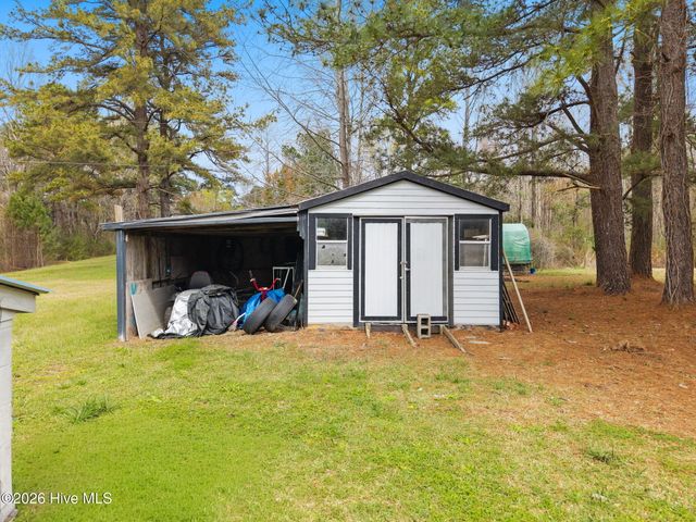 863 Fred Powell Road, Whiteville, NC 28472