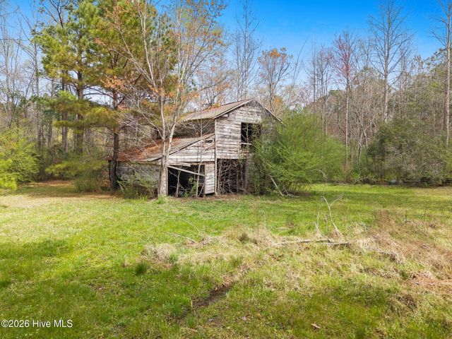863 Fred Powell Road, Whiteville, NC 28472