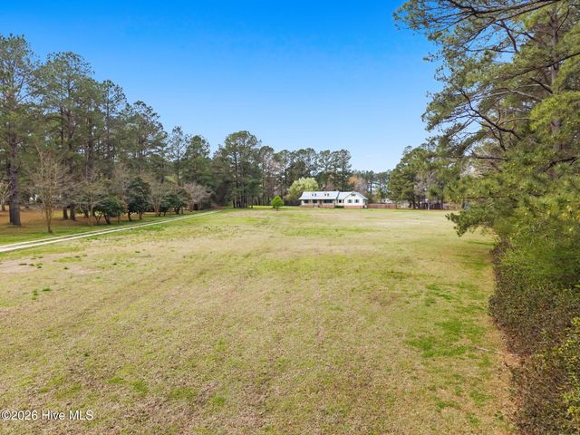 863 Fred Powell Road, Whiteville, NC 28472