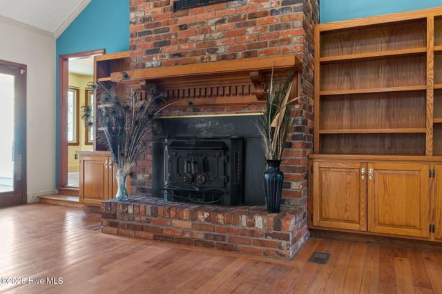 863 Fred Powell Road, Whiteville, NC 28472