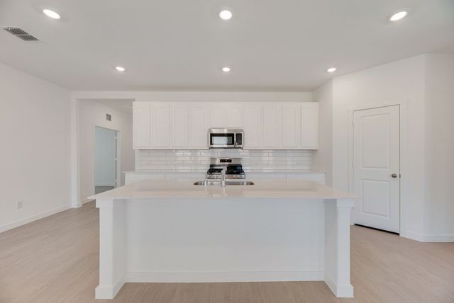 2209 Starstruck Court, Crandall, TX 75114