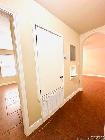 451 Hub, San Antonio, TX 78220
