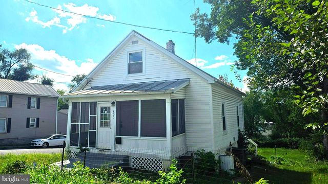 800 N HIGH ST, Martinsburg, WV 25404