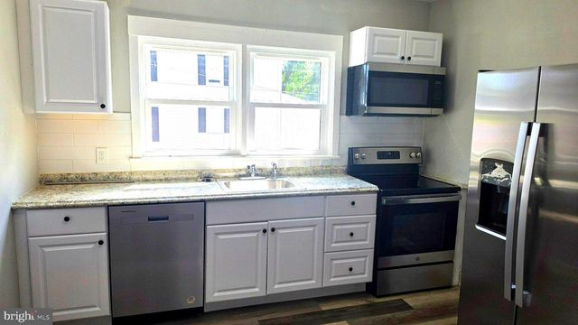 800 N HIGH ST, Martinsburg, WV 25404