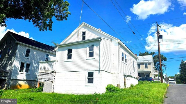 800 N HIGH ST, Martinsburg, WV 25404