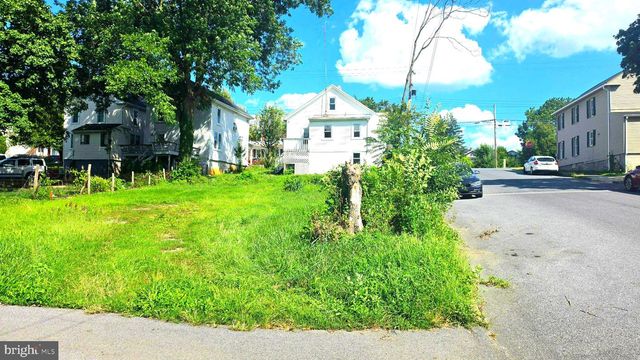 800 N HIGH ST, Martinsburg, WV 25404