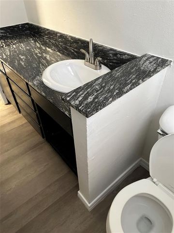 808 Hedge Drive, Oklahoma City, OK 73110