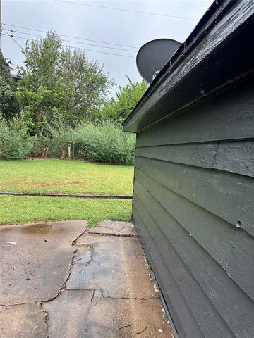 808 Hedge Drive, Oklahoma City, OK 73110