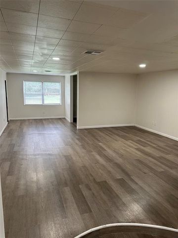 808 Hedge Drive, Oklahoma City, OK 73110