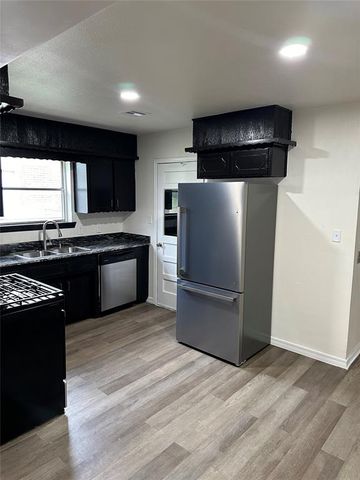 808 Hedge Drive, Oklahoma City, OK 73110