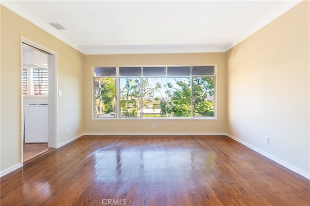 1615 N Laurel Avenue 203, Los Angeles, CA 90046