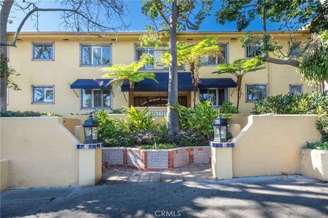 1615 N Laurel Avenue 203, Los Angeles, CA 90046