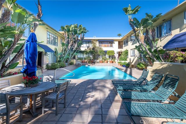1615 N Laurel Avenue 203, Los Angeles, CA 90046