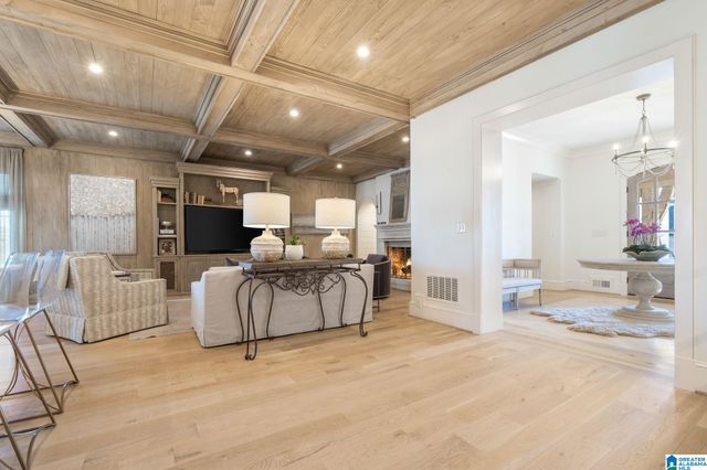 305 SUNSET DRIVE, Vestavia Hills, AL 35216