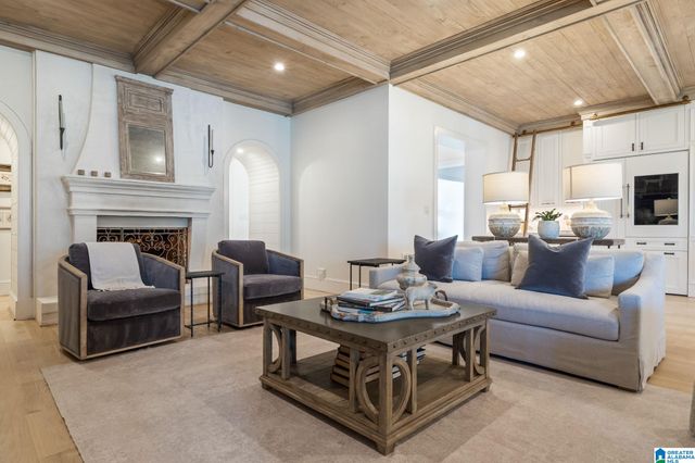 305 SUNSET DRIVE, Vestavia Hills, AL 35216