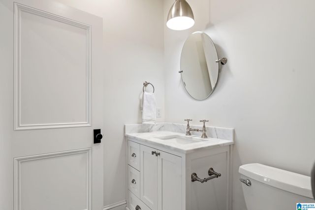 305 SUNSET DRIVE, Vestavia Hills, AL 35216