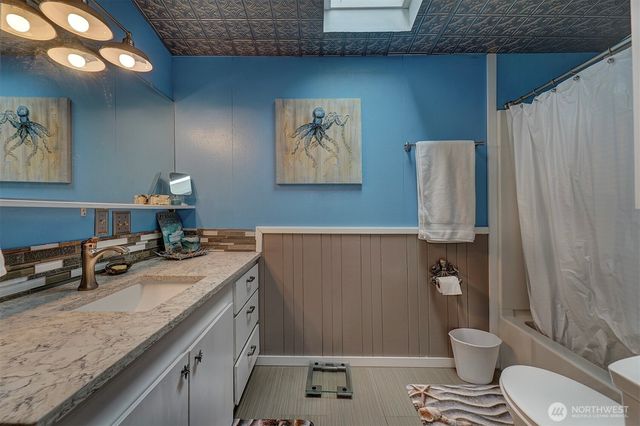 40590 N US Hwy 101, Lilliwaup, WA 98555
