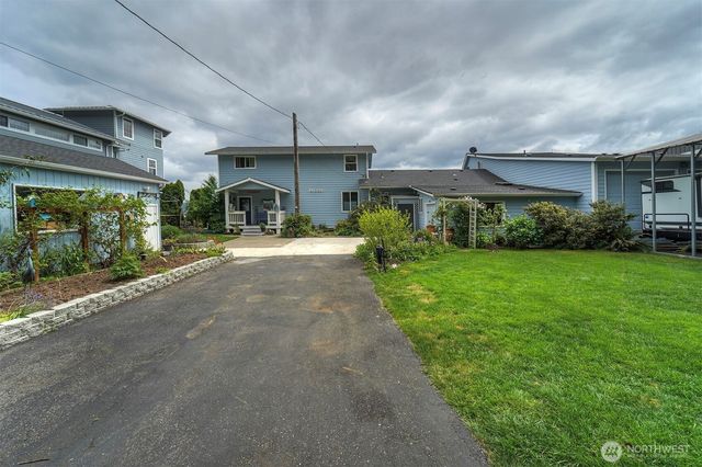 40590 N US Hwy 101, Lilliwaup, WA 98555