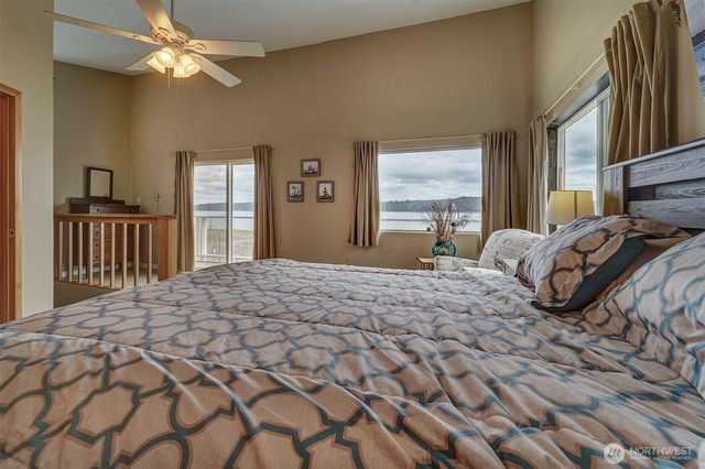 40590 N US Hwy 101, Lilliwaup, WA 98555