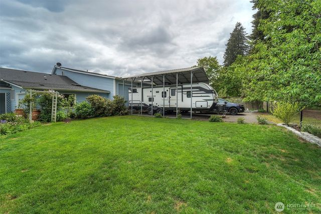 40590 N US Hwy 101, Lilliwaup, WA 98555