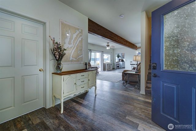 40590 N US Hwy 101, Lilliwaup, WA 98555
