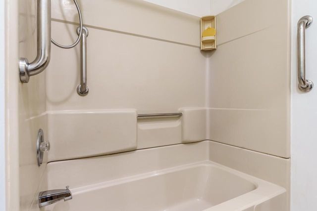 2821 W Memorial Drive, Janesville, WI 53548