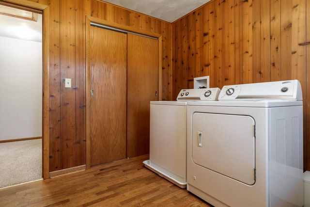 2821 W Memorial Drive, Janesville, WI 53548