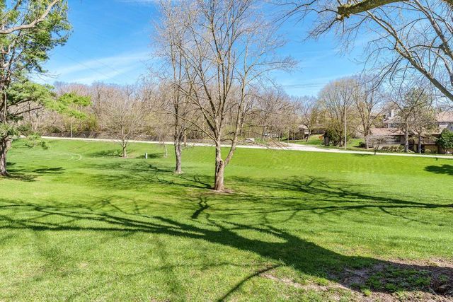 2821 W Memorial Drive, Janesville, WI 53548