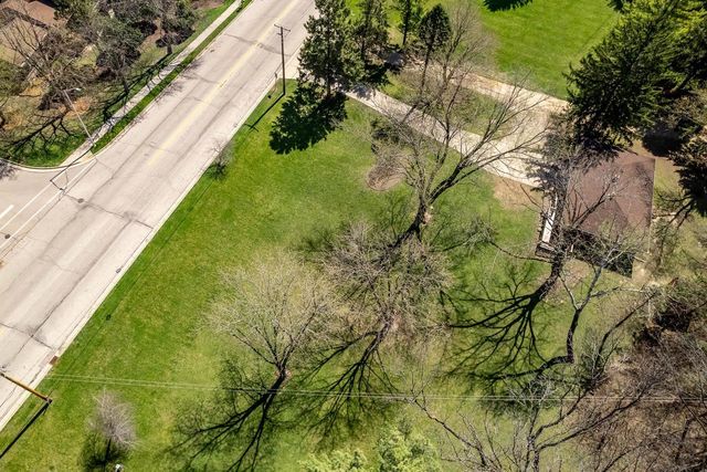 2821 W Memorial Drive, Janesville, WI 53548