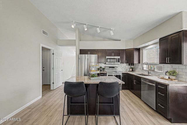 721 E BOSTON Street, Chandler, AZ 85225