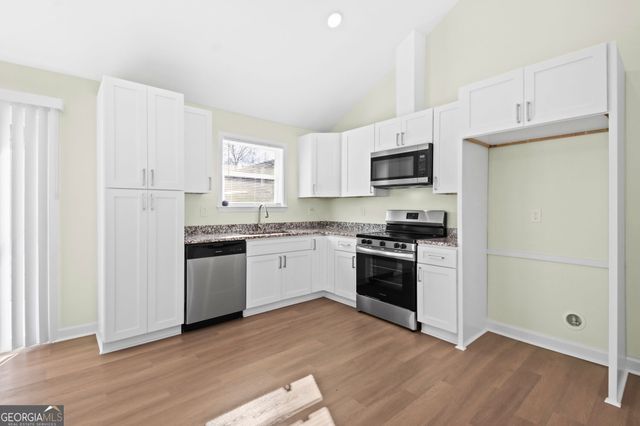 2120 Knighton Drive, South Fulton, GA 30349