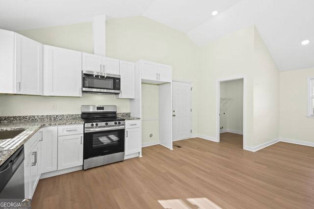 2120 Knighton Drive, South Fulton, GA 30349