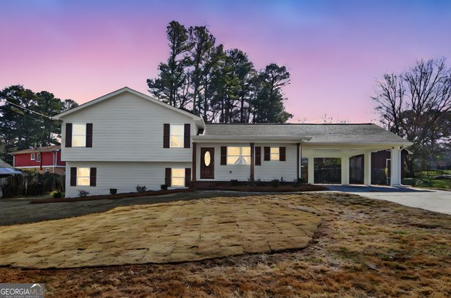 2120 Knighton Drive, South Fulton, GA 30349