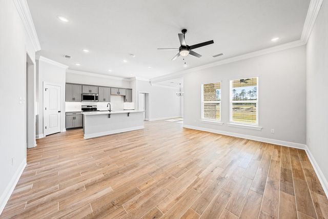 176 Natureview Way, Freeport, FL 32439