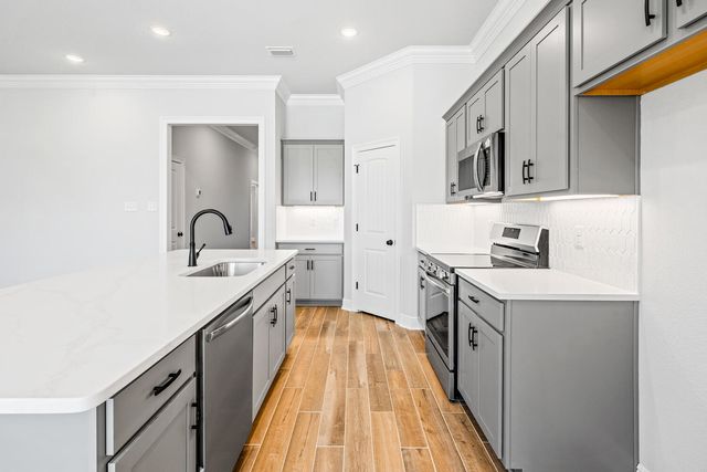 176 Natureview Way, Freeport, FL 32439