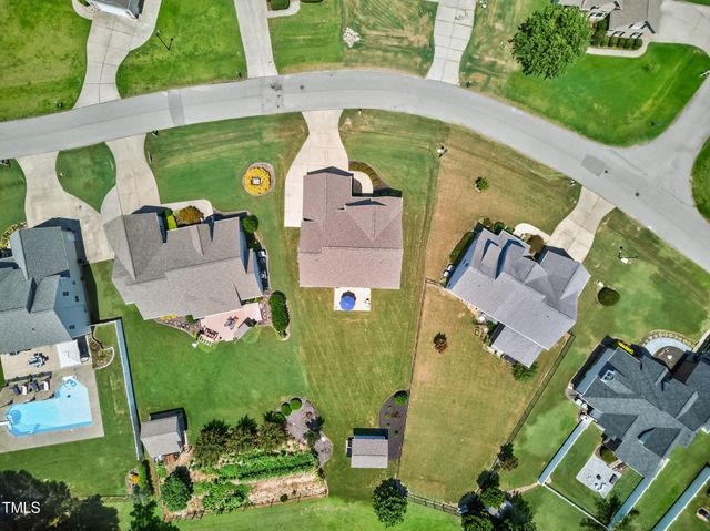 137 Winding Oak Way, Clayton, NC 27520