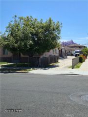 42 W Mountain View, Long Beach, CA 90805