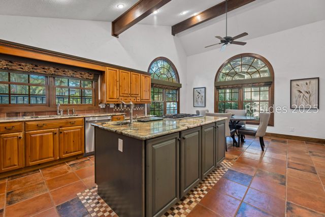 4 Lookout, Hilton Head Island, SC 29928