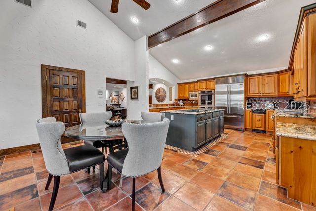 4 Lookout, Hilton Head Island, SC 29928