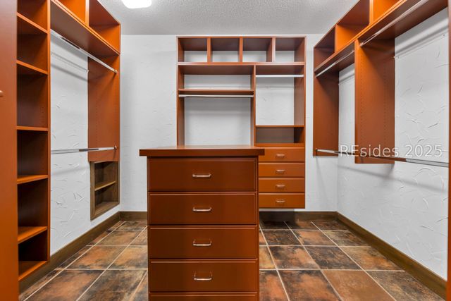 4 Lookout, Hilton Head Island, SC 29928