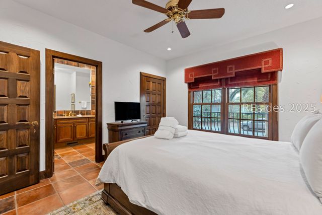 4 Lookout, Hilton Head Island, SC 29928